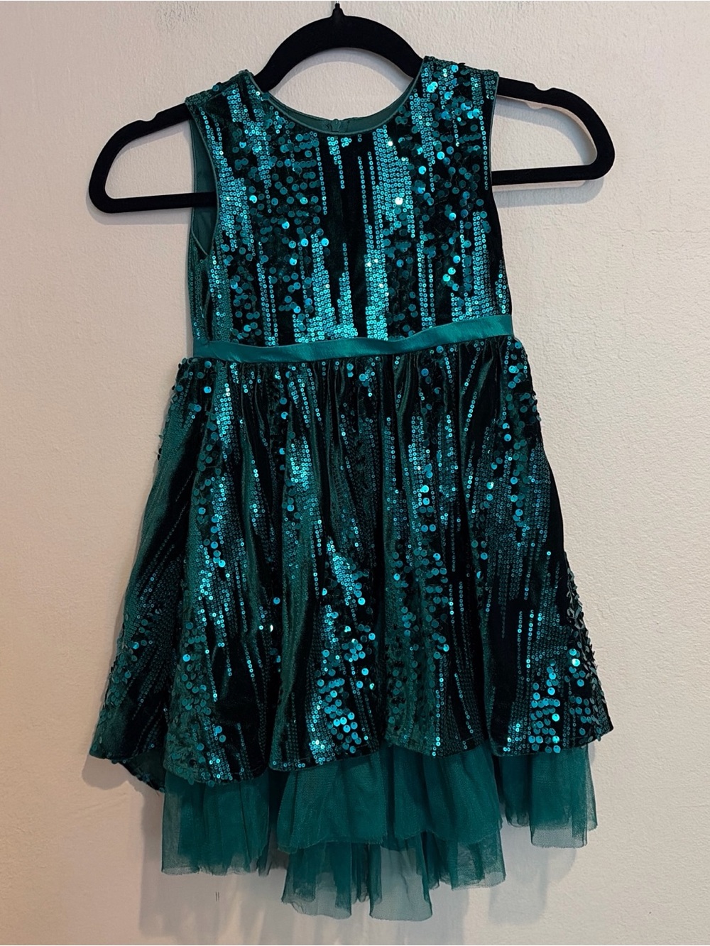 Beautiful Emerald Sequin Party Dress, Girls size 5, Evening Dress, Wicked Party